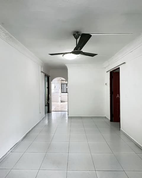 527 Jurong West Street 52, 527 Jurong West Street 52, 2 Bedrooms, 721 sqft, HDB Flat For Sale, by Mohamad Faizal Bin Hanafi, 500242351 - PropertyGuru.com.sg