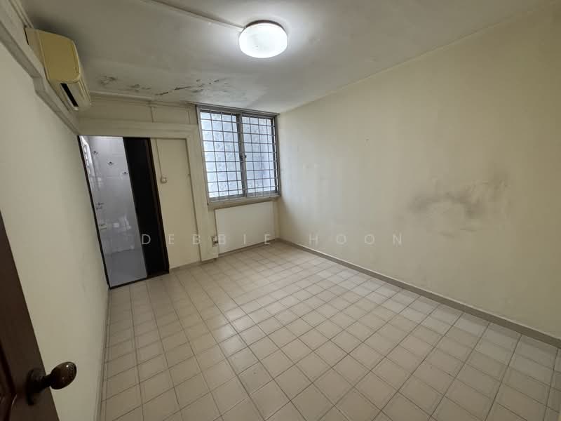 603 Hougang Avenue 4, 603 Hougang Avenue 4, 3 Bedrooms, 904 sqft, HDB Flat For Sale, by Debbie Hoon, 500242357 - Interior - PropertyGuru.com.sg