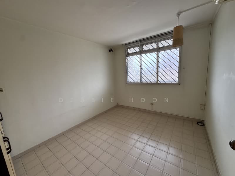 603 Hougang Avenue 4, 603 Hougang Avenue 4, 3 Bedrooms, 904 sqft, HDB Flat For Sale, by Debbie Hoon, 500242357 - Interior - PropertyGuru.com.sg