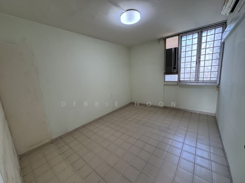 603 Hougang Avenue 4, 603 Hougang Avenue 4, 3 Bedrooms, 904 sqft, HDB Flat For Sale, by Debbie Hoon, 500242357 - Interior - PropertyGuru.com.sg