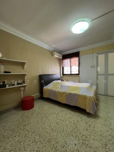 124 Ang Mo Kio Avenue 6, 124 Ang Mo Kio Avenue 6, 2 Bedrooms, 721 sqft, HDB Flat For Sale, by Samson Chin Wen Yang, 500242362 - Bedroom - PropertyGuru.com.sg