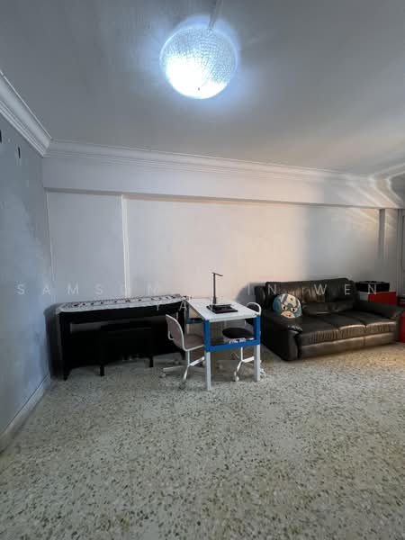 124 Ang Mo Kio Avenue 6, 124 Ang Mo Kio Avenue 6, 2 Bedrooms, 721 sqft, HDB Flat For Sale, by Samson Chin Wen Yang, 500242362 - Living Room - PropertyGuru.com.sg