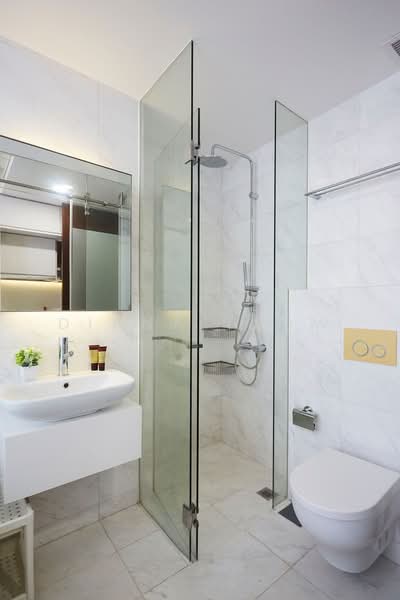 Fulcrum, 33 Fort Road, 2 Bedrooms, 829 sqft, Condominium For Sale, by Diana Teow, 500242364 - Bathroom - PropertyGuru.com.sg