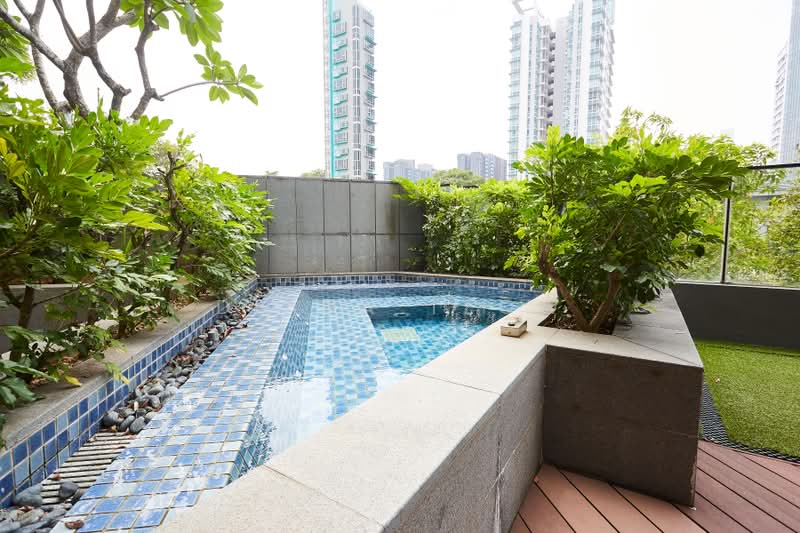 Fulcrum, 33 Fort Road, 2 Bedrooms, 829 sqft, Condominium For Sale, by Diana Teow, 500242364 - Pool - PropertyGuru.com.sg