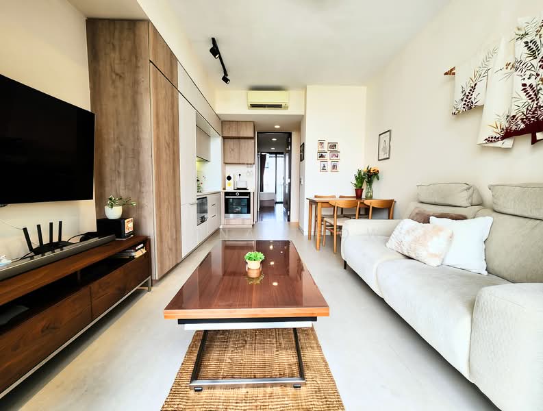 Fulcrum, 33 Fort Road, 2 Bedrooms, 829 sqft, Condominium For Sale, by Diana Teow, 500242364 - Living Room - PropertyGuru.com.sg