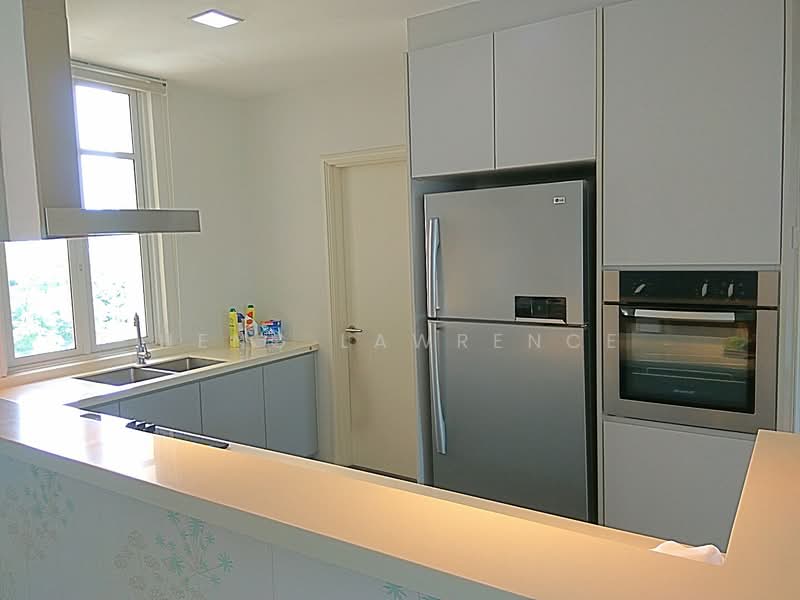 Cavendish Park, 20 Pine Grove, 2 Bedrooms, 958 sqft, Condominium For Sale, by Heng Lawrence, 500242366 - Kitchen - PropertyGuru.com.sg