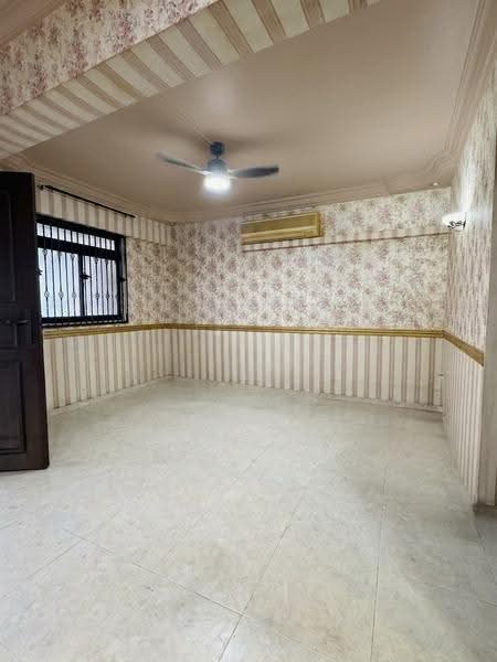 561 Ang Mo Kio Avenue 10, 561 Ang Mo Kio Avenue 10, Ang Mo Kio / Bishan / Thomson, 2 Bedrooms, 732 sqft, HDB Flat For Sale, by Daven Neo, 500242385 - Interior - PropertyGuru.com.sg