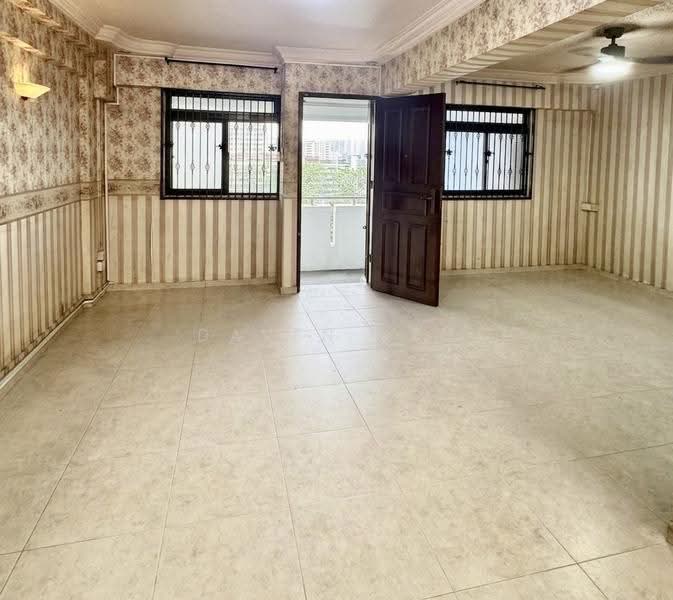 561 Ang Mo Kio Avenue 10, 561 Ang Mo Kio Avenue 10, Ang Mo Kio / Bishan / Thomson, 2 Bedrooms, 732 sqft, HDB Flat For Sale, by Daven Neo, 500242385 - Living room - PropertyGuru.com.sg