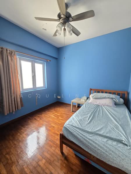 Hong Heng Mansions, 58 Sembawang Road, 3 Bedrooms, 1,302 sqft, Apartment For Rent, by Jacqueline Lee, 500242404 - Bedroom - PropertyGuru.com.sg
