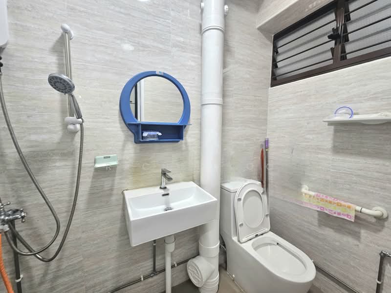 835 Yishun Street 81, 835 Yishun Street 81, Sembawang / Yishun, 3 Bedrooms, 1,162 sqft, HDB Flat For Sale, by Rachel Koo, 500242408 - Bathroom - PropertyGuru.com.sg