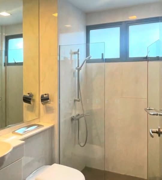 Watermark Robertson Quay, 3 Rodyk Street, 3 Bedrooms, 2,056 sqft, Apartment For Sale, by Jude Teem, 500242422 - Bathroom - PropertyGuru.com.sg