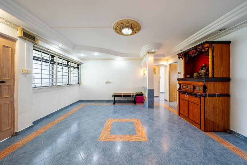 174 Lompang Road, 174 Lompang Road, Dairy Farm / Bukit Panjang / Choa Chu Kang, 3 Bedrooms, 1,087 sqft, HDB Flat For Sale, by Wirdayu Binte Safie, 500242425 - Living Room - PropertyGuru.com.sg