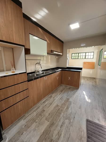 955 Hougang Avenue 9, 955 Hougang Avenue 9, Hougang / Punggol / Sengkang, 3 Bedrooms, 1,249 sqft, HDB Flat For Sale, by Lim Y X, 500242436 - Kitchen - PropertyGuru.com.sg