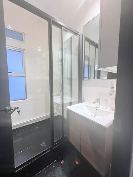 Novena Hill, 33B Jalan Novena, 2 Bedrooms, 710 sqft, Apartment For Sale, by Anthea Yeo 杨丽娇, 500242445 - Bathroom - PropertyGuru.com.sg