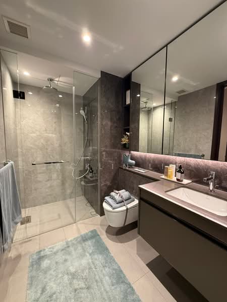 Tembusu Grand, 94 Jalan Tembusu, 1 Bedroom, 527 sqft, Condominium For Rent, by Jacklin Lin, 500242459 - Bathroom - PropertyGuru.com.sg
