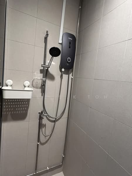 ★ 125C Kitchener Road, ★ 4 mins walk to Farrer Park MRT, KITCHENER ROAD, Farrer Park / Serangoon Rd, Room Rental, 150 sqft, Walk-up Apartment For Rent, by Able S.K Toh, 500242475 - Bathroom - PropertyGuru.com.sg
