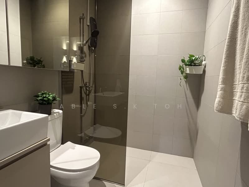 ★ 125C Kitchener Road, ★ 4 mins walk to Farrer Park MRT, KITCHENER ROAD, Farrer Park / Serangoon Rd, Room Rental, 150 sqft, Walk-up Apartment For Rent, by Able S.K Toh, 500242475 - Bathroom - PropertyGuru.com.sg