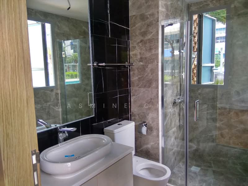 The Santorini, 35 Tampines Street 86, 3 Bedrooms, 1,109 sqft, Condominium For Rent, by Jasmine Chan, 500242490 - Bathroom - PropertyGuru.com.sg