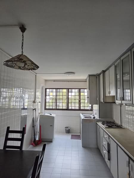 545 Bedok North Street 3, 545 Bedok North Street 3, 1 Bedroom, 643 sqft, HDB Flat For Sale, by Michelle ., 500242499 - Kitchen - PropertyGuru.com.sg