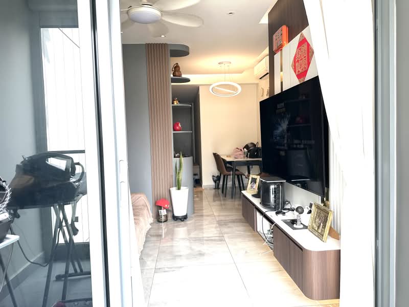 Affinity At Serangoon, , 2 Bedrooms, 732 sqft, Condominium For Sale, by Liz Qiu, 500242504 - Living Room - PropertyGuru.com.sg
