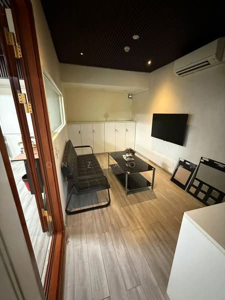 Woodlands Bizhub, 252 Woodlands Industrial Park E5, Sembawang / Yishun, 1,400 sqft, Factory / Workshop (B2) For Rent, by Zion Zhao 赵峻慷, 500242508 - Living Room - CommercialGuru.com.sg