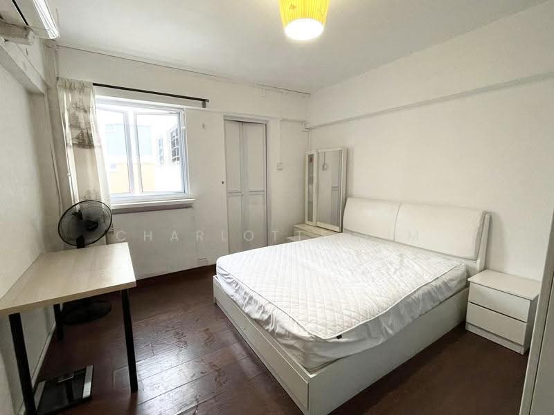 639 Yishun Street 61, 639 Yishun Street 61, 3 Bedrooms, 904 sqft, HDB Flat For Sale, by Charlotte Lim, 500242511 - Bedroom - PropertyGuru.com.sg