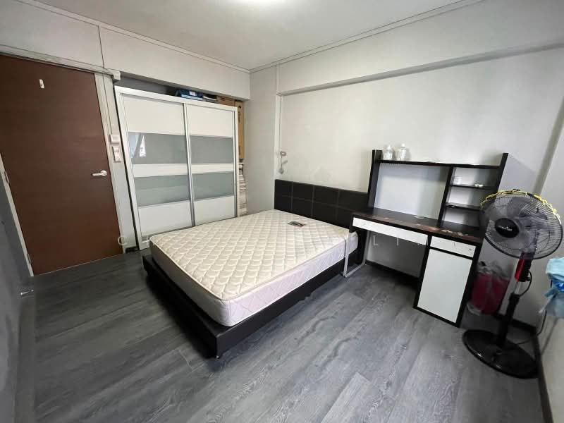 639 Yishun Street 61, 639 Yishun Street 61, 3 Bedrooms, 904 sqft, HDB Flat For Sale, by Charlotte Lim, 500242511 - Bedroom - PropertyGuru.com.sg