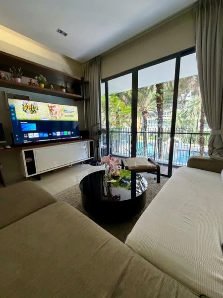 The Palette, 103 Pasir Ris Grove, 4 Bedrooms, 1,378 sqft, Condominium For Rent, by Susan Lai, 500242512 - Living Room - PropertyGuru.com.sg