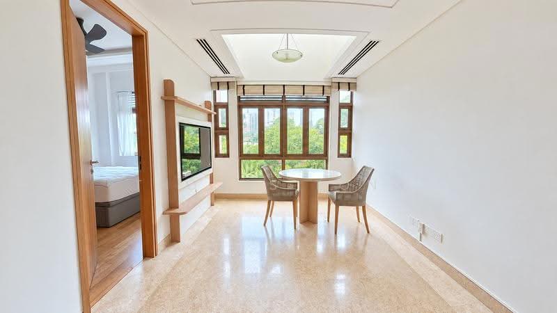 St. Martin Residence, 2 Saint Martin's Drive, Tanglin / Holland / Bukit Timah, 1 Bedroom, 570 sqft, Condominium For Sale, by Thomas Tong, 500242517 - Living room - PropertyGuru.com.sg