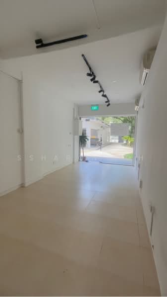 125 Lorong 1 Toa Payoh, 125 Lorong 1 Toa Payoh, 1,302 sqft, Shop / Shophouse For Sale, by Ssharon Loh, 500242525 - CommercialGuru.com.sg