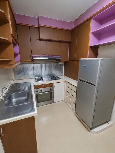 119 Pasir Ris Street 11, 119 Pasir Ris Street 11, 4 Bedrooms, 1,324 sqft, HDB Flat For Sale, by Sut M S, 500242548 - Kitchen - PropertyGuru.com.sg