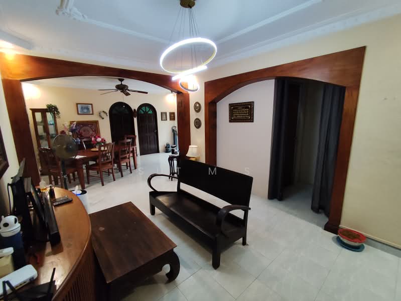 119 Pasir Ris Street 11, 119 Pasir Ris Street 11, 4 Bedrooms, 1,324 sqft, HDB Flat For Sale, by Sut M S, 500242548 - Living Room - PropertyGuru.com.sg