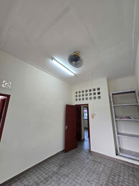 Sembawang Road Shophouse, Sembawang Road, 3 Bedrooms, 1,647 sqft, Walk-up Apartment For Rent, by Yan Lim, 500242560 - Interior - PropertyGuru.com.sg
