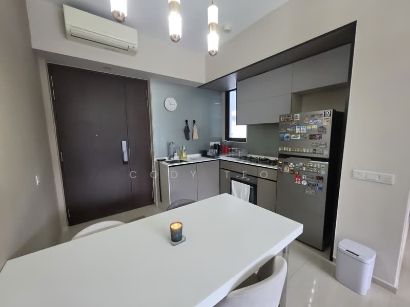 D'Nest, 129 Pasir Ris Grove, 2 Bedrooms, 753 sqft, Condominium For Sale, by Cody Teo, 500242569 - Kitchen - PropertyGuru.com.sg