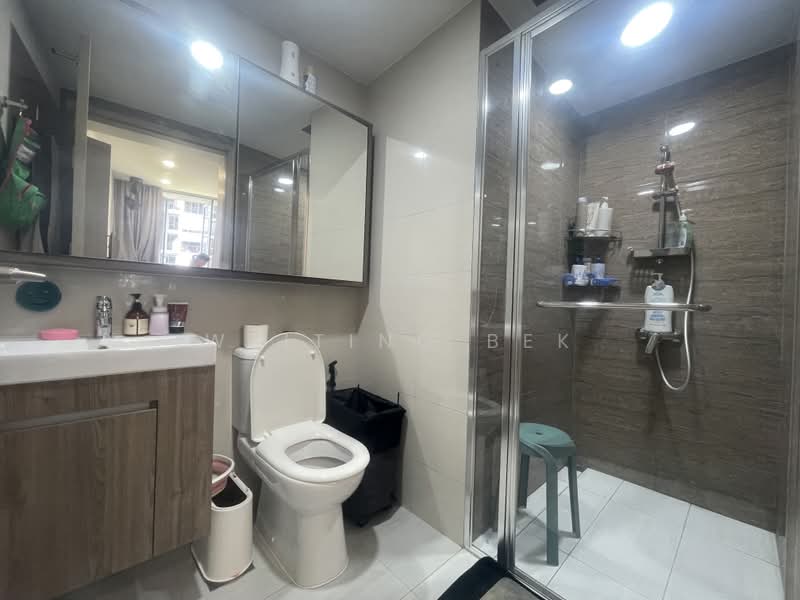 Sol Acres, 8 Choa Chu Kang Grove, 2 Bedrooms, 732 sqft, Condominium For Sale, by Weiting Bek, 500242570 - Bathroom - PropertyGuru.com.sg