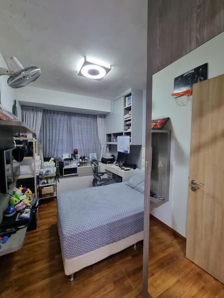 Caspian, 54 Lakeside Drive, 4 Bedrooms, 1,399 sqft, Condominium For Sale, by Kek Sek TAY, 500242574 - Bedroom - PropertyGuru.com.sg