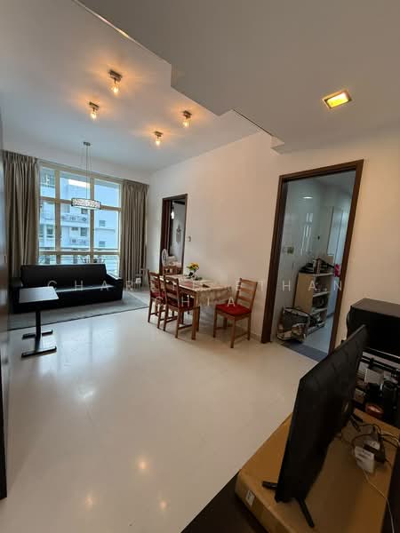 Mandale Heights, 45 Mandalay Road, 2 Bedrooms, 764 sqft, Apartment For Rent, by Charlie Ethan Chia, 500242578 - Living Room - PropertyGuru.com.sg