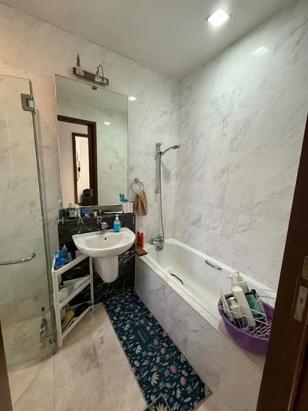 Mandale Heights, 45 Mandalay Road, 2 Bedrooms, 764 sqft, Apartment For Rent, by Charlie Ethan Chia, 500242578 - Bathroom - PropertyGuru.com.sg