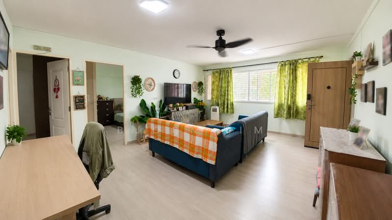 34 Bedok South Avenue 2, 34 Bedok South Avenue 2, 3 Bedrooms, 969 sqft, HDB Flat For Sale, by Bjorn Lim, 500242584 - Living Room - PropertyGuru.com.sg