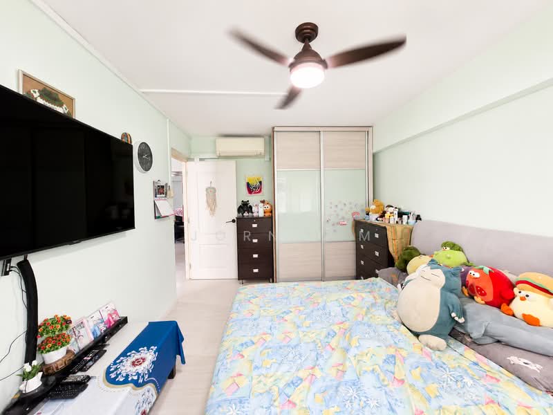 34 Bedok South Avenue 2, 34 Bedok South Avenue 2, 3 Bedrooms, 969 sqft, HDB Flat For Sale, by Bjorn Lim, 500242584 - Bedroom - PropertyGuru.com.sg