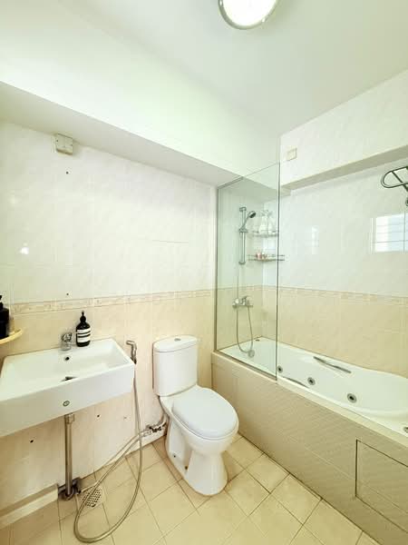 491 Admiralty Link, 491 Admiralty Link, 3 Bedrooms, 1,184 sqft, HDB Flat For Sale, by Jose Loh Zhenhao, 500242586 - Bathroom - PropertyGuru.com.sg