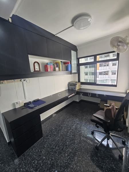 288D Jurong East Street 21, 288D Jurong East Street 21, 3 Bedrooms, 1,324 sqft, HDB Flat For Rent, by Terence Kuek, 500242592 - Study - PropertyGuru.com.sg