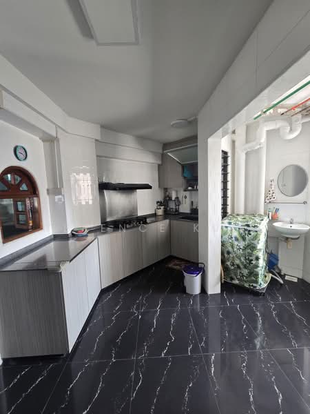 288D Jurong East Street 21, 288D Jurong East Street 21, 3 Bedrooms, 1,324 sqft, HDB Flat For Rent, by Terence Kuek, 500242592 - Kitchen - PropertyGuru.com.sg