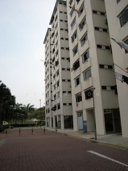 166 Stirling Road, 166 Stirling Road, 2 Bedrooms, 731 sqft, HDB Flat For Rent, by Adrian Goh, 500242594 - Exterior - PropertyGuru.com.sg
