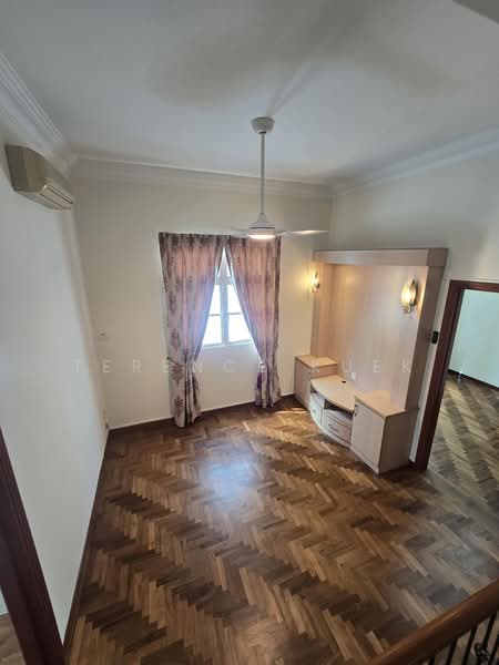 LORONG LEW LIAN, , 6 Bedrooms, 2,273 sqft, Semi-Detached House For Rent, by Terence Kuek, 500242604 - Living Room - PropertyGuru.com.sg