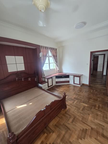 LORONG LEW LIAN, , 6 Bedrooms, 2,273 sqft, Semi-Detached House For Rent, by Terence Kuek, 500242604 - Bedroom - PropertyGuru.com.sg