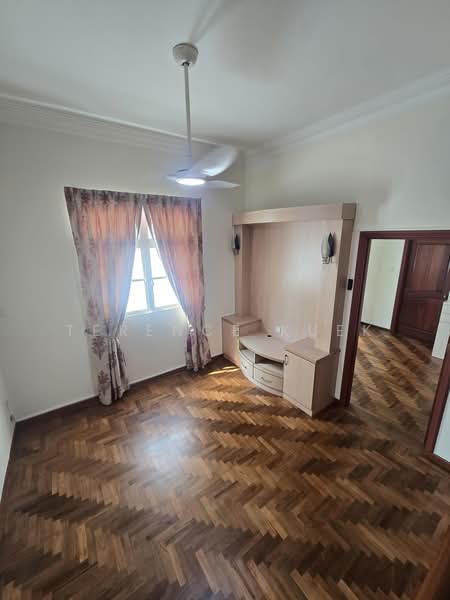 LORONG LEW LIAN, , 6 Bedrooms, 2,273 sqft, Semi-Detached House For Rent, by Terence Kuek, 500242604 - Interior - PropertyGuru.com.sg