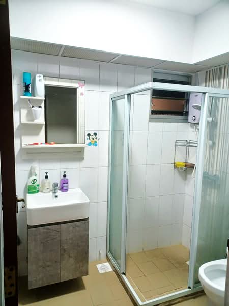 120B Canberra Crescent, 120B Canberra Crescent, Room Rental, 130 sqft, HDB Flat For Rent, by Steven Choo, 500242605 - Bathroom - PropertyGuru.com.sg