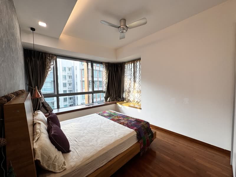 Double Bay Residences, 19B Simei Street 4, 3 Bedrooms, 1,270 sqft, Condominium For Sale, by Deborah Lu 陆滢滢, 500242608 - master bed - PropertyGuru.com.sg