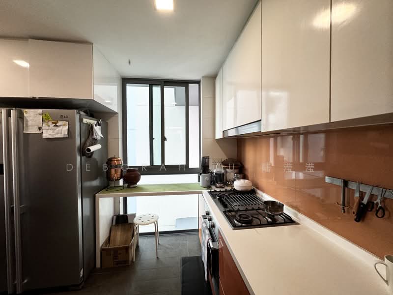 Double Bay Residences, 19B Simei Street 4, 3 Bedrooms, 1,270 sqft, Condominium For Sale, by Deborah Lu 陆滢滢, 500242608 - Kitchen - PropertyGuru.com.sg